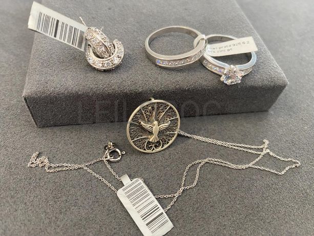 Par de brincos + Anel em prata + Colar em Prata