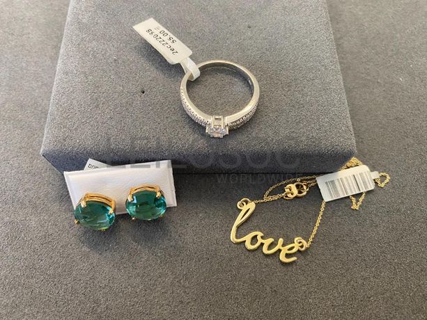 Par de brincos + Anel em prata + Colar em Prata