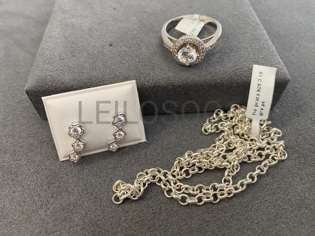 Par de brincos + Anel em prata + Colar em Prata