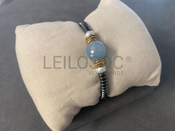 Pulseiras em prata e outros materiais