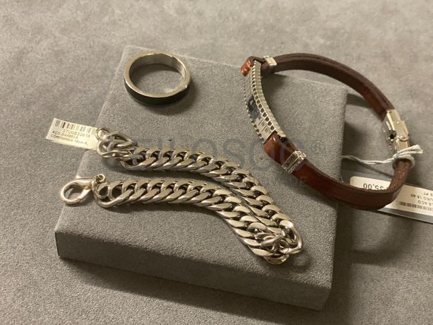 Pulseiras + Anel em prata e outros materiais