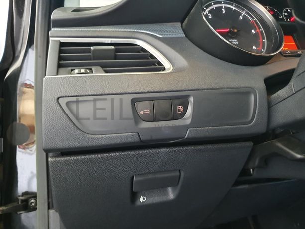 Peugeot 508 SW 1.6 HDI · Ano 2012