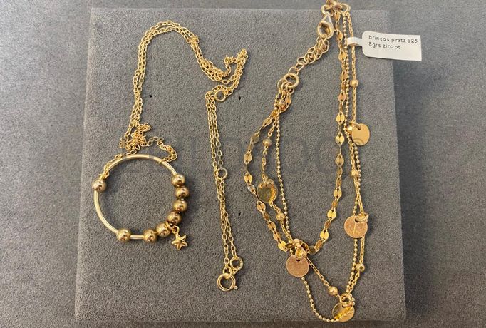 Pulseiras em prata e outros materiais + Colar