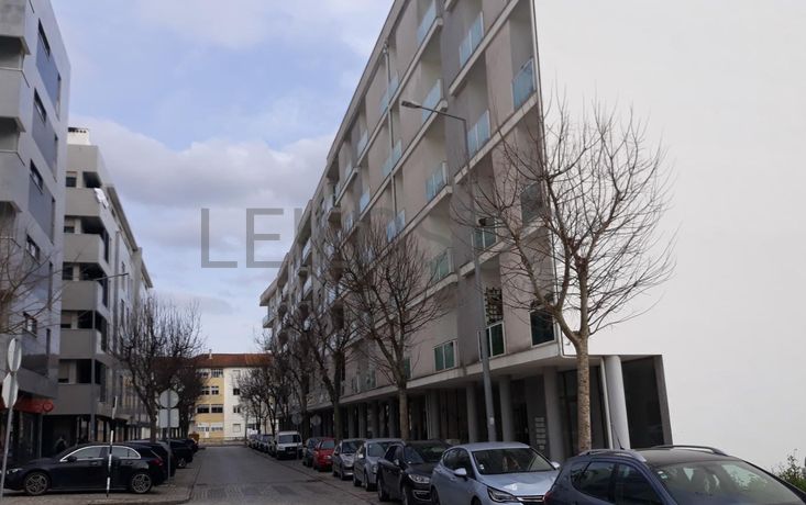 Apartamento T2 · Rio Maior