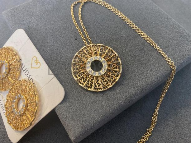 Par de Brincos em Filigrana + Fios