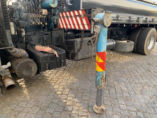 DAF CF 75.360 Tribasculante com Grua · Ano 2007