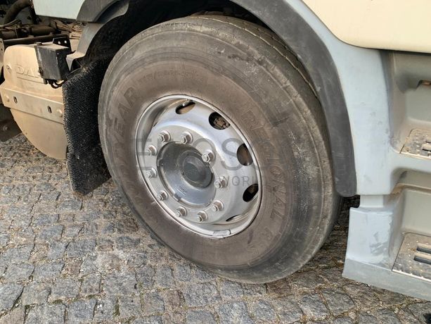 DAF CF 75.360 Tribasculante com Grua · Ano 2007