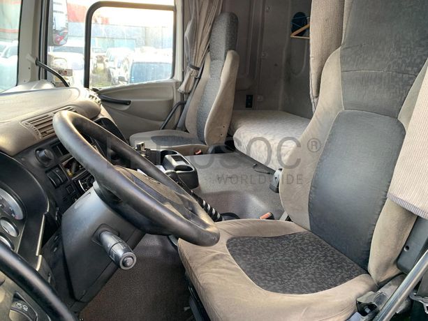 DAF CF 75.360 Tribasculante com Grua · Ano 2007