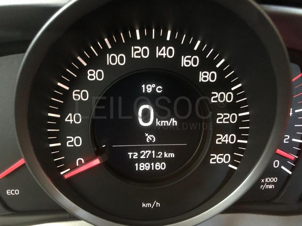 Volvo V60 · Ano 2016