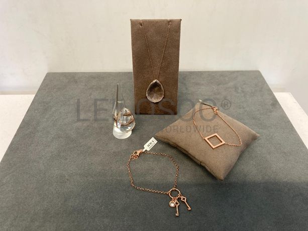 Anel + Pulseiras + Colar