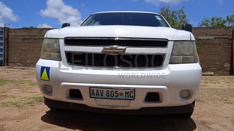 Chevrolet Suburban ·