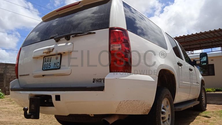 Chevrolet Suburban ·