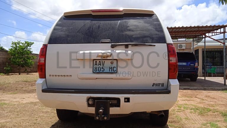 Chevrolet Suburban ·