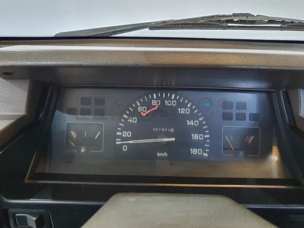 Mitsubishi L200 pick-up 2.5D · Ano 1991