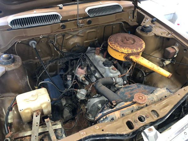 Toyota Corolla 1200 Sedan