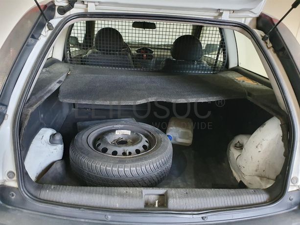 Opel Corsa C Van1.7DI · Ano 2001