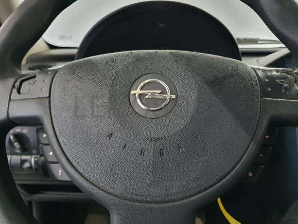 Opel Corsa C Van1.7DI · Ano 2001