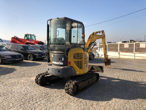 Mini Giratória Rastos Komatsu PC35MR-2