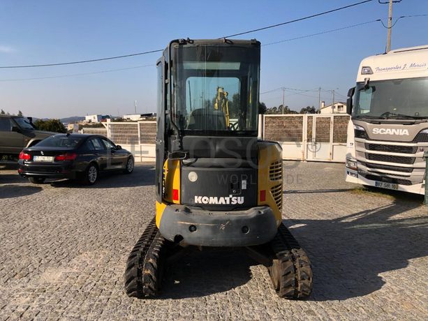 Mini Giratória Rastos Komatsu PC35MR-2