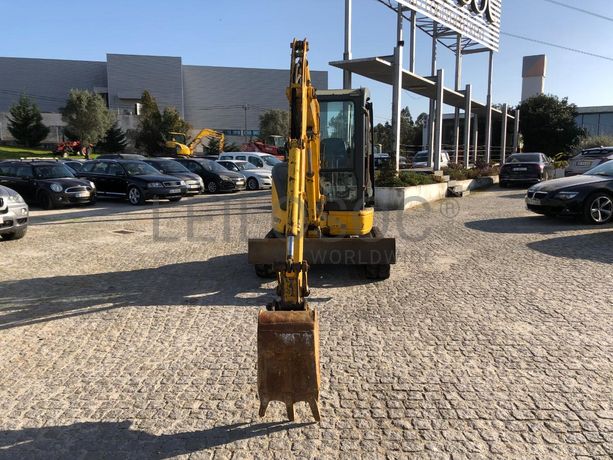 Mini Giratória Rastos Komatsu PC35MR-2