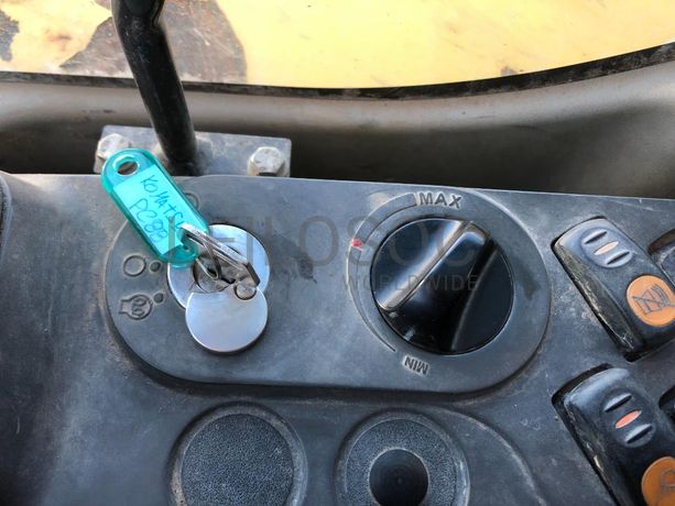 Giratória Rastos Komatsu PC88MR-8