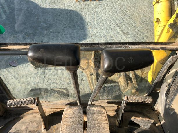 Giratória Rastos Komatsu PC88MR-8