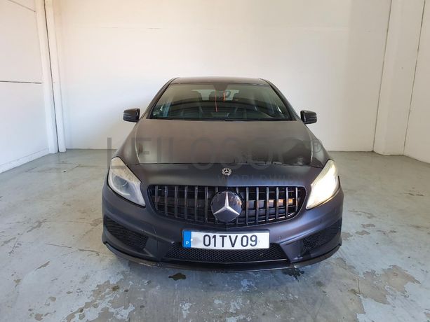 Mercedes-Benz A 180 · Ano 2013