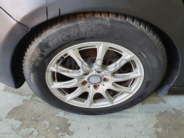 Mercedes-Benz A 180 · Ano 2013