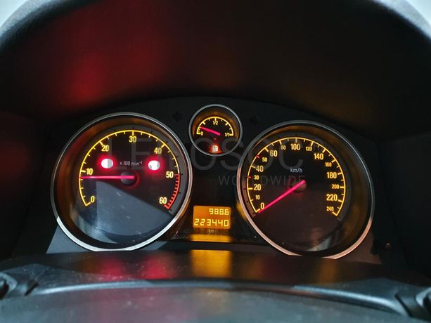 Opel Astra 1.7 CDTI · Ano 2005