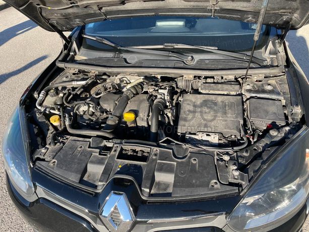 Renault Mégane Sport Tourer 1.5 DCI · Ano 2015