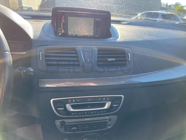 Renault Mégane Sport Tourer 1.5 DCI · Ano 2015