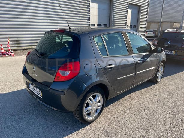 Renault Clio 1.5DCI · Ano 2008