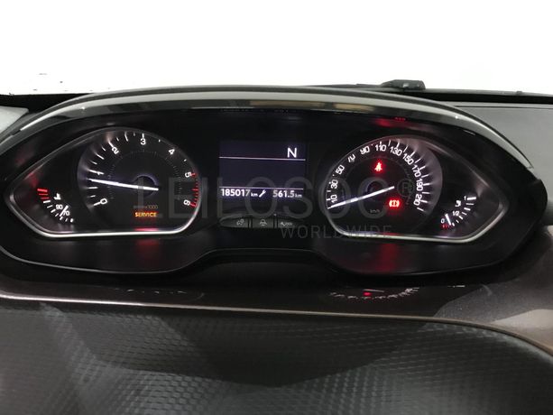 Peugeot 2008 1.6 HDI · Ano 2013