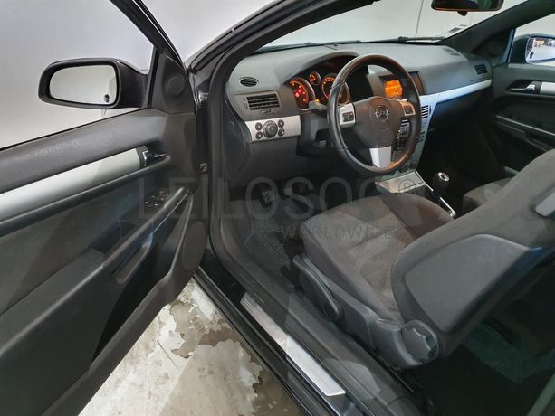 Opel Astra 1.3 CDTI · Ano 2008