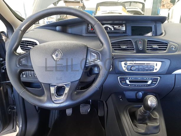 Renault Scénic 1.5 DCI · Ano 2014