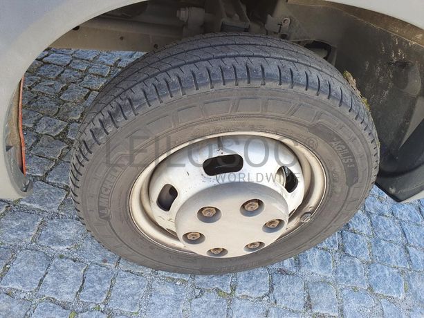 Iveco Daily 35C15 · Ano 2013