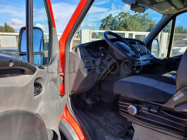 Iveco Daily 35C15 · Ano 2013