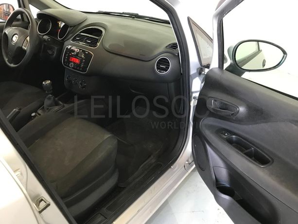 Fiat Punto 1.2 · Ano 2016