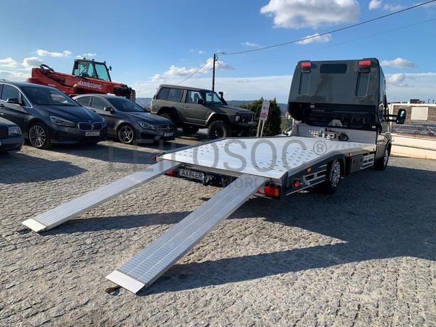 Reboque Pronto Socorro Iveco · Ano 2023