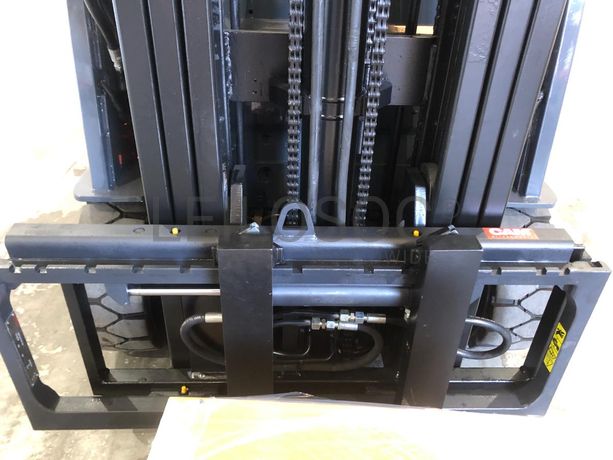 Empilhador Toyota Elétrico 1500 KG