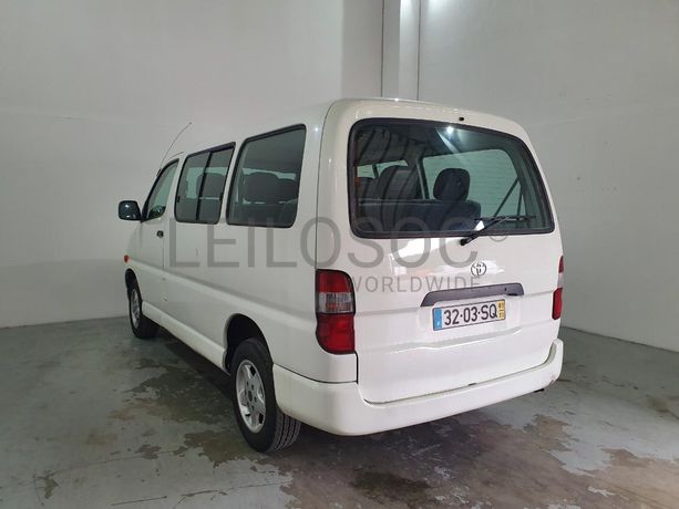 Toyota Hiace 2.4D · Ano 2001