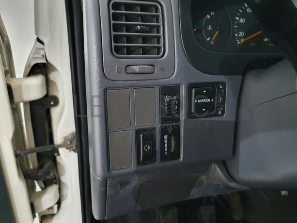 Toyota Hiace 2.4D · Ano 2001