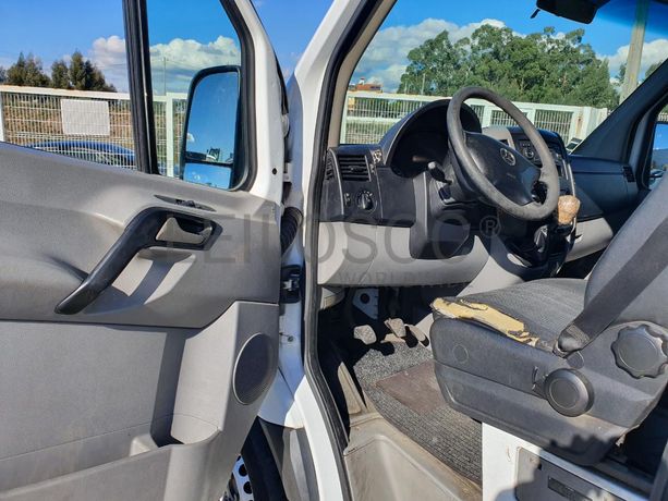 Mercedes-Benz Sprinter 210 CDI · Ano 2011