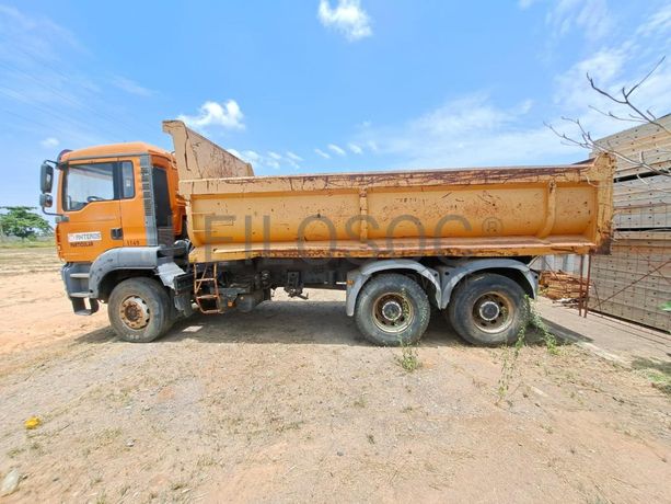 Camião basculante MAN