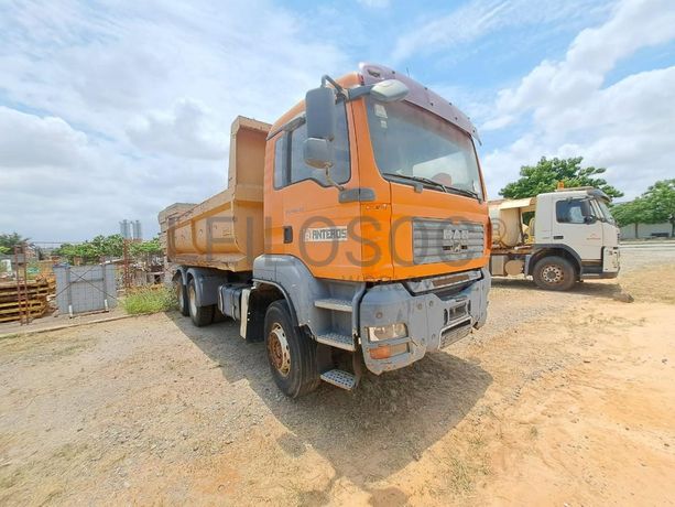 Camião basculante MAN