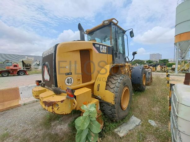 Pá carregadora CATERPILLAR 930H