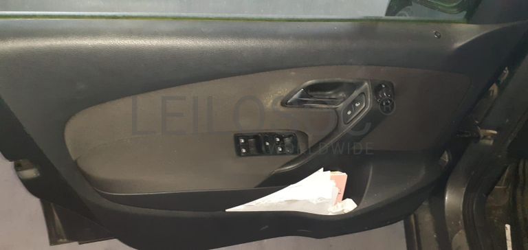 Volkswagen Polo 1.2TDI · Ano 2012