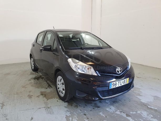 Toyota Yaris 1.0 · Ano 2012