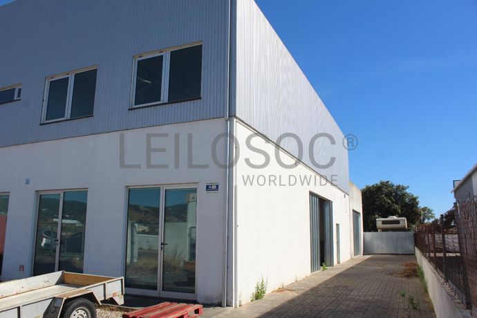 Totalidade: Lotes 1 a 5 · Lojas · Escritórios