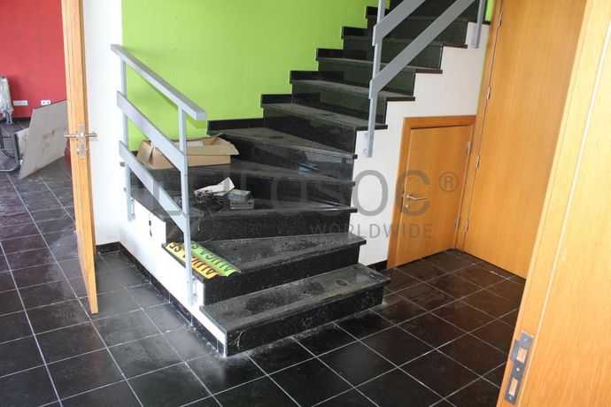 Totalidade: Lotes 1 a 5 · Lojas · Escritórios